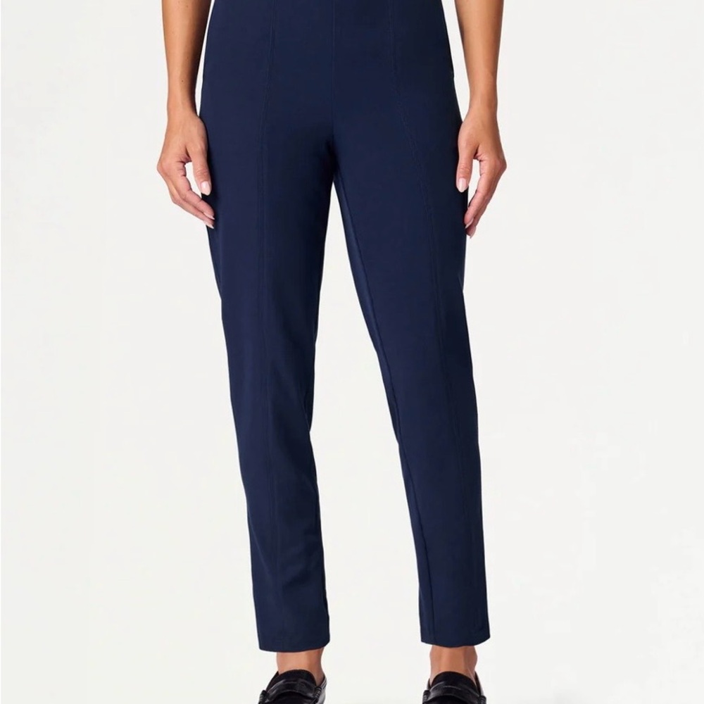 Jaanuu Halle High Waisted Tapered Scrub Pants